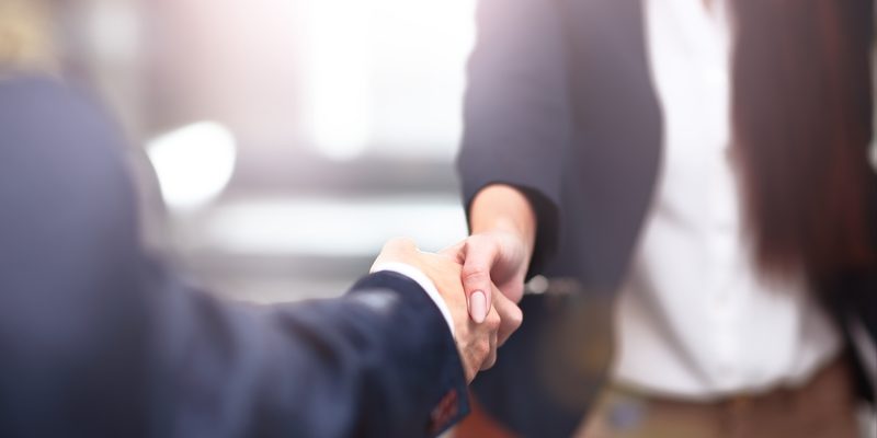How to Avoid Legal Problems When Starting a Business with a Partner